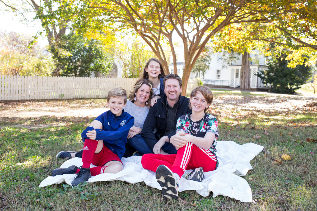 LightCreative_201811_AshleyMatt_RaleighFamilyPhotography_008_blog.jpg