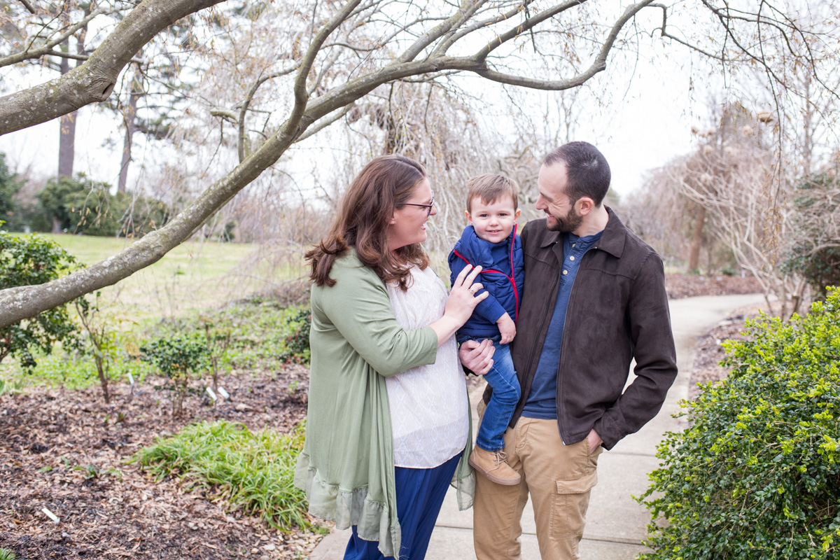 LightCreative_201903_BethRyan_RaleighFamilyPhotography_003_blog.jpg
