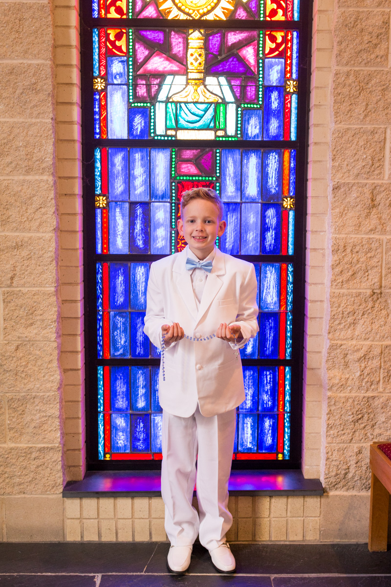 LightCreative_201903_RaleighPayWhatYouCanPhotographer_Hunter_FirstCommunion_022_blog.jpg