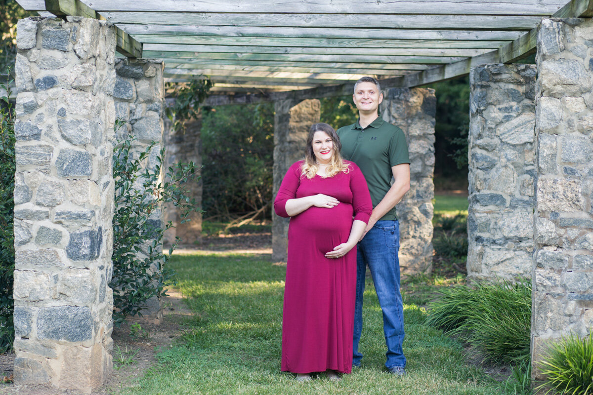 LightCreative_201909_JessicaBen_RaleighMaternityPhotography_010_web.jpg