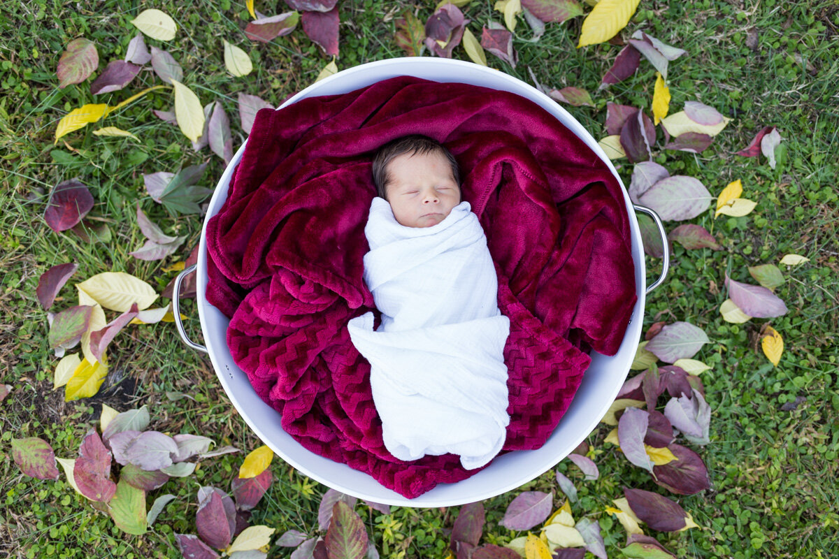 LightCreative_201910_JessicaBen_Connor_RaleighNewbornPhotographer_032_blog.jpg