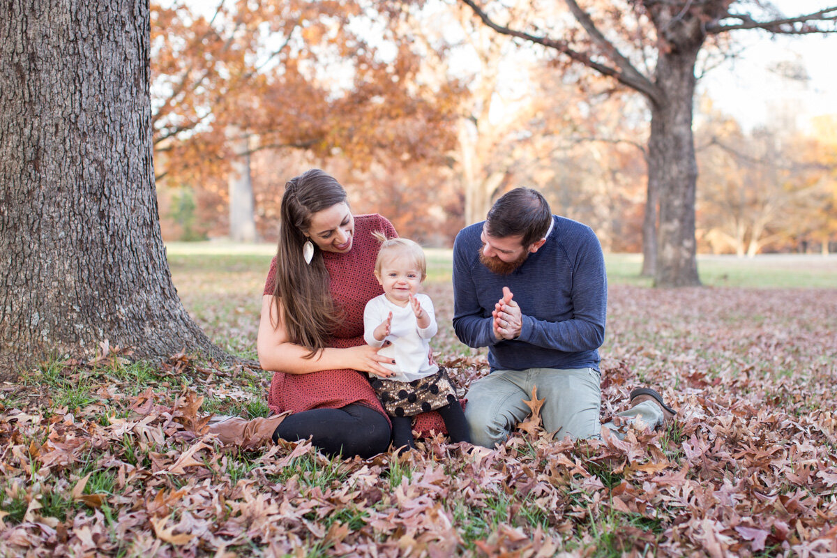 LightCreative_201912_SarahColin_RaleighFamilyPhotographer_PayWhatYouCanPhotographyRaleigh_010_blog.jpg